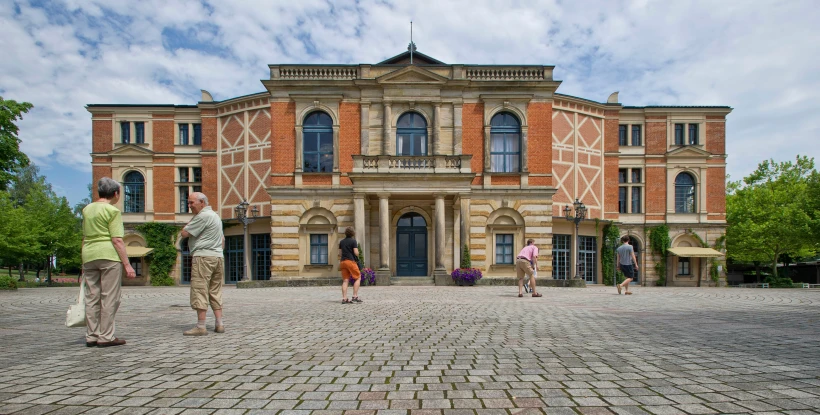 AI-assisted staging at Richard Wagner festival